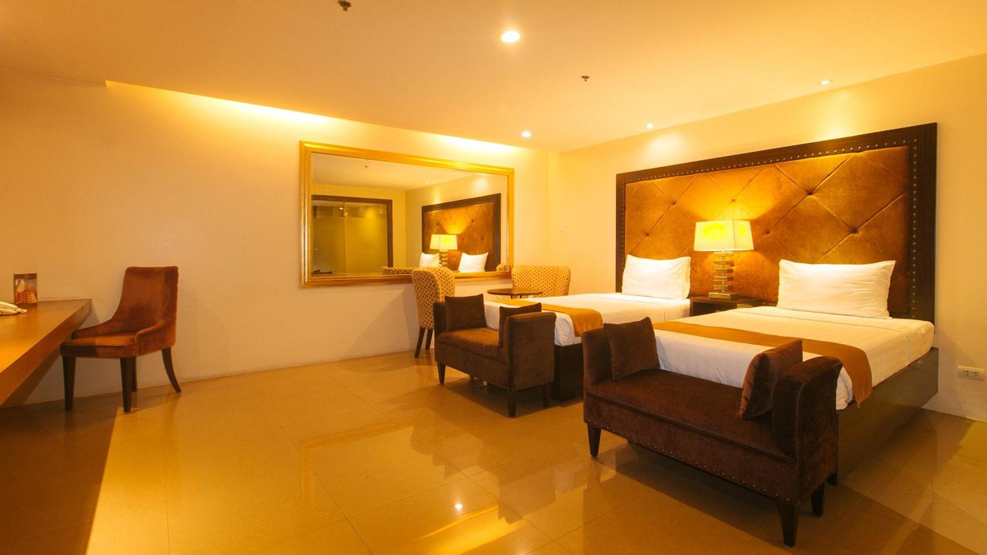 Torre Venezia Suites Quezon City Exterior photo