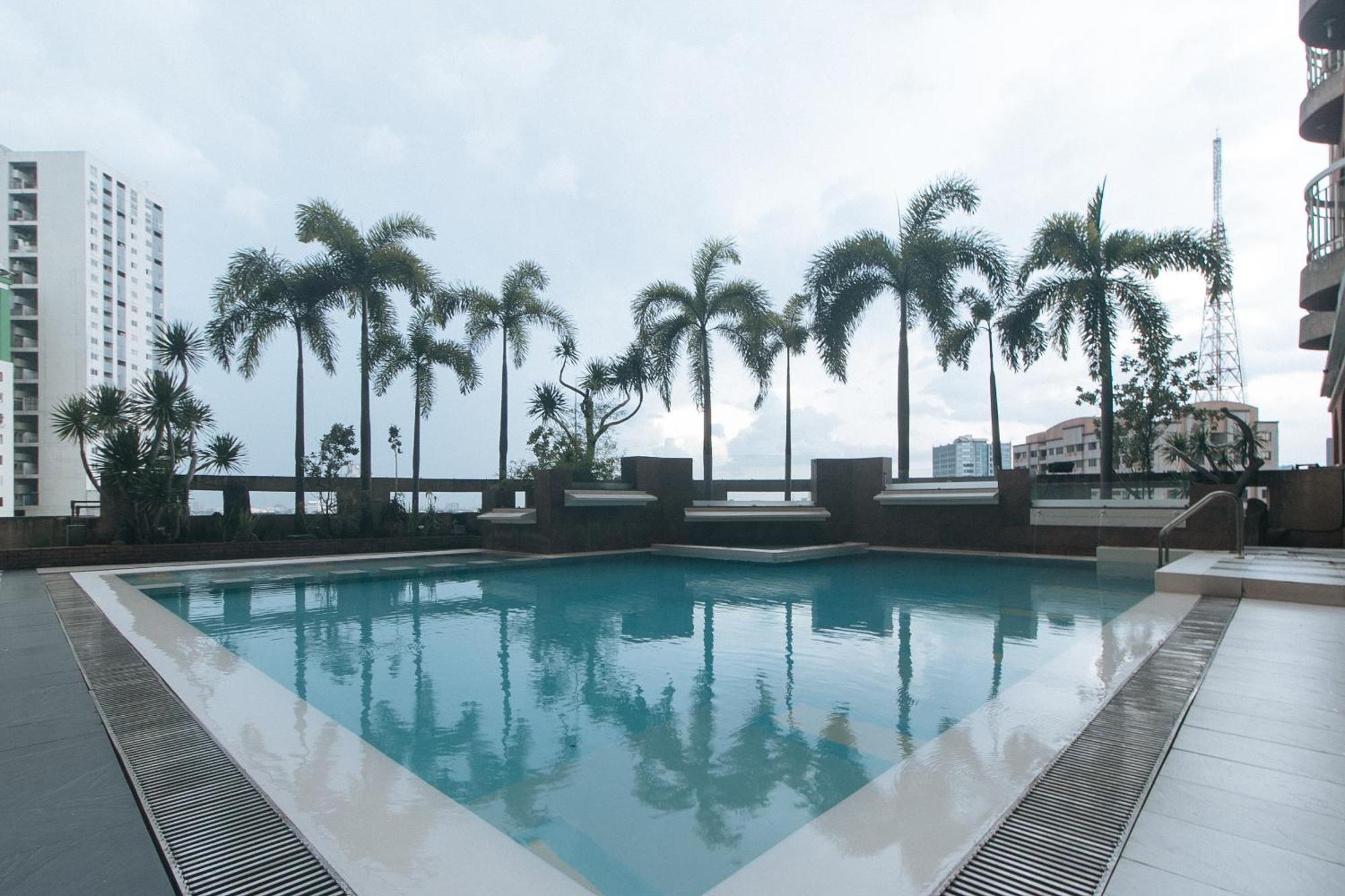 Torre Venezia Suites Quezon City Exterior photo