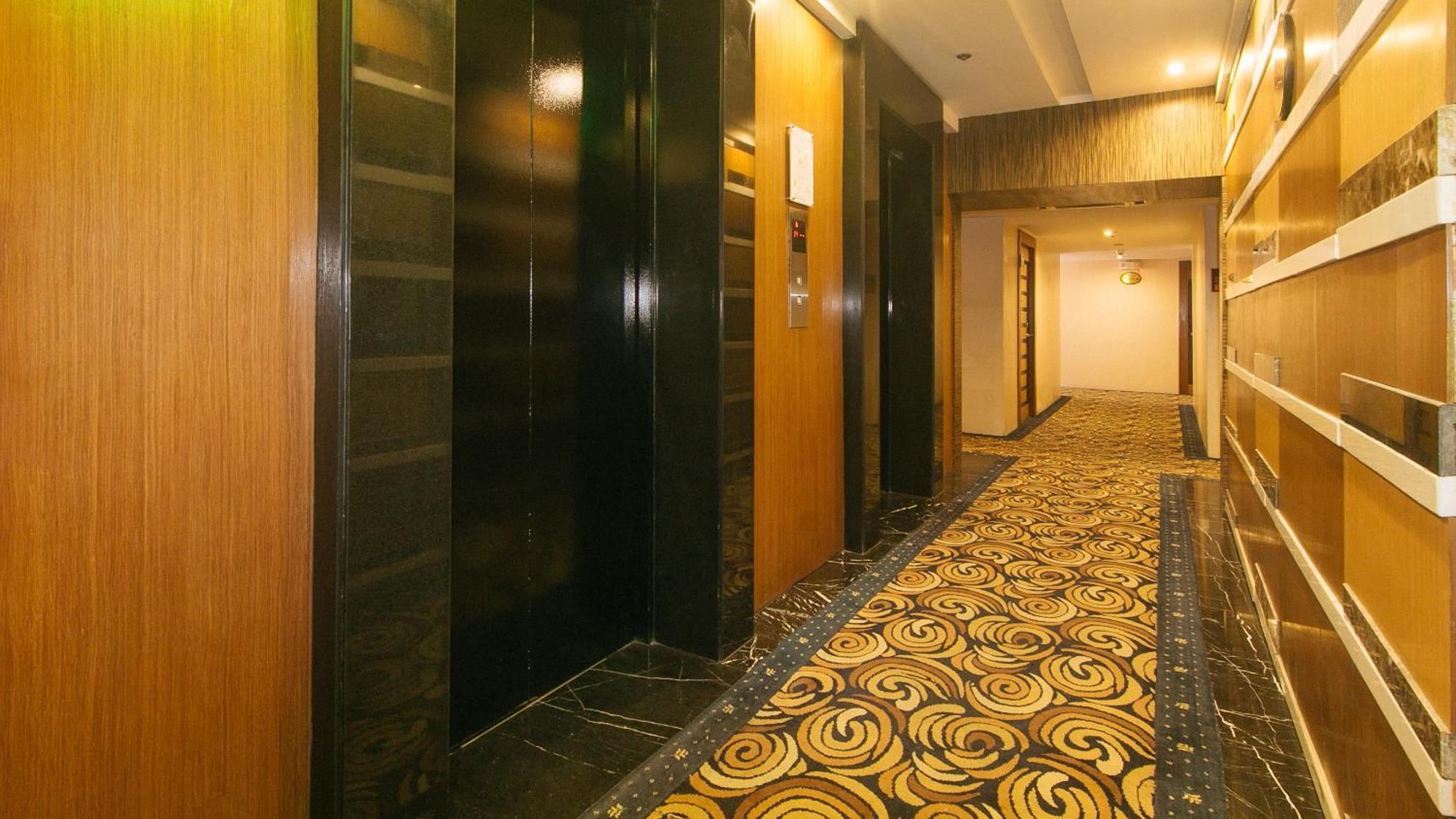 Torre Venezia Suites Quezon City Exterior photo