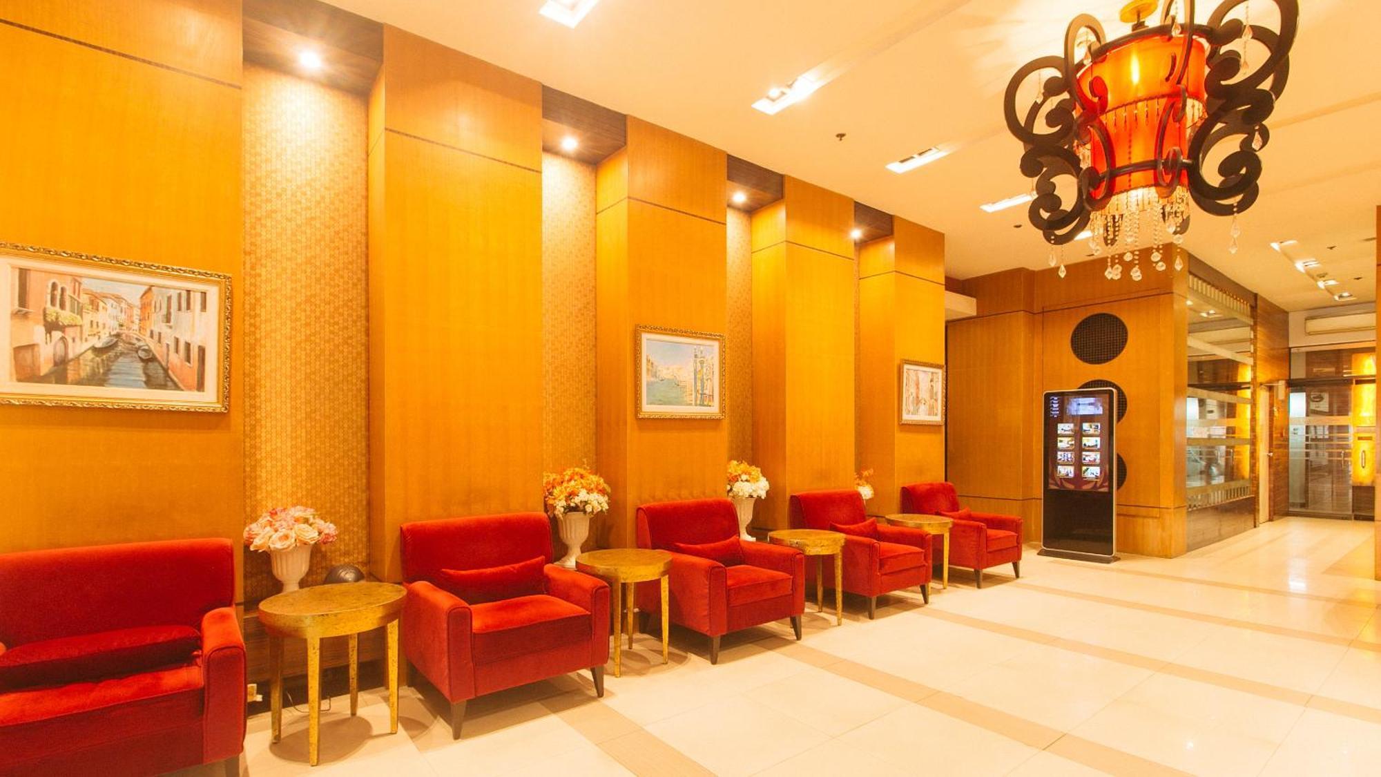 Torre Venezia Suites Quezon City Exterior photo